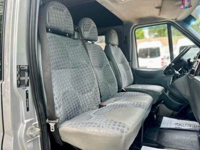 Ford Transit cu 6 locuri photo 9