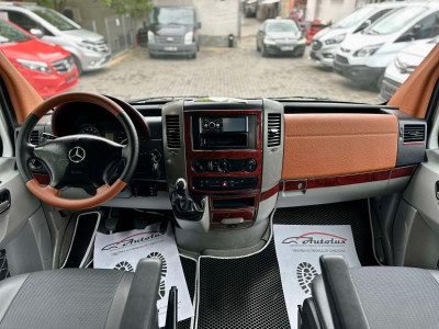 Mercedes Autoturism 8 locuri photo 12