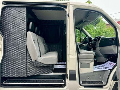 Volkswagen CRAFTER  cu 6 locuri photo 6