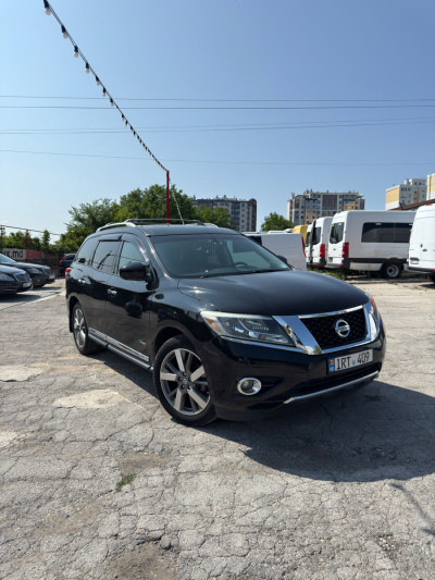 Nissan Pathfinder an. 2013 photo
