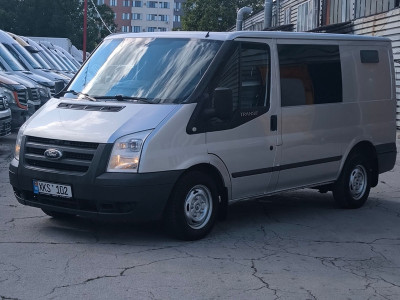 Ford Transit  an. 2011 photo