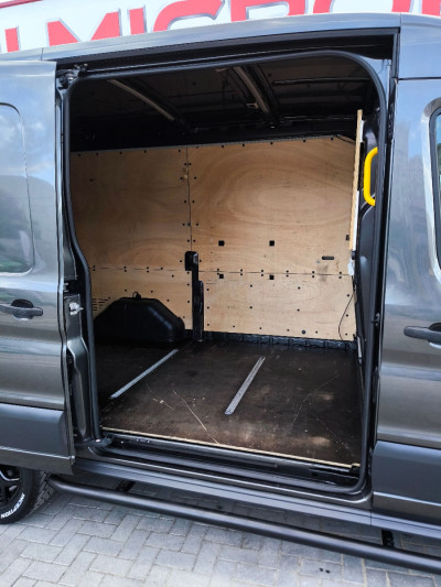 Ford Transit Cu TVA  an. 2017 - Autolux.md Ford Transit Cu TVA  an. 2017 photo 7