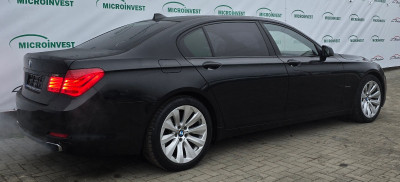 BMW 7 Series an. 2011 photo 4