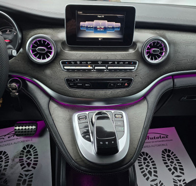 Mercedes V Class  an. 2015 photo 10