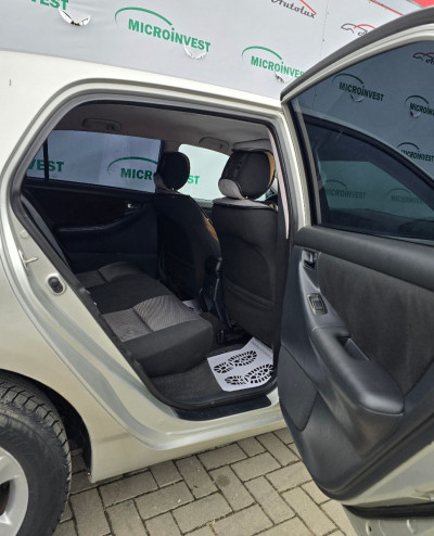 Toyota Corolla an. 2006 photo 8