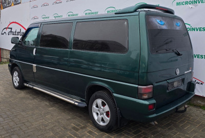 Volkswagen Caravella an. 2003 photo 3