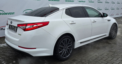 KIA Optima an. 2013 photo 2