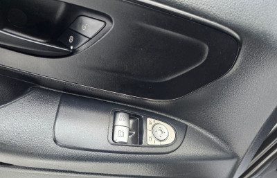 Mercedes Vito an. 2015 photo 14