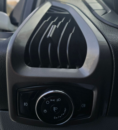 Ford Transit custum TVA photo 7