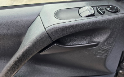 Mercedes Vito photo 6