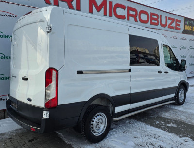 Ford Transit photo 2