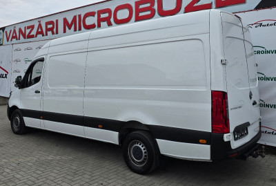 Mercedes Sprinter photo 3