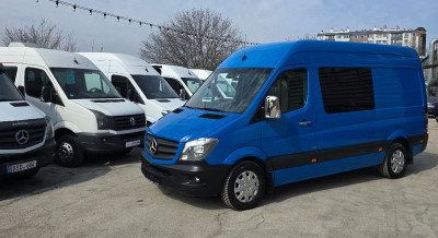 Mercedes Sprinter photo
