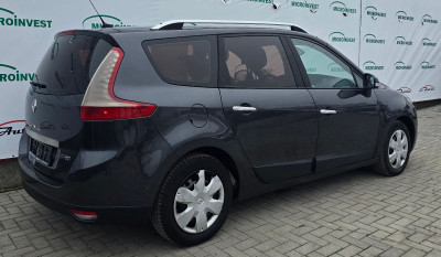 Renault Grand Scenic photo 4