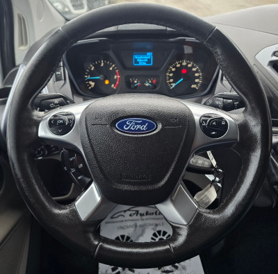 Ford Transit Custum photo 16