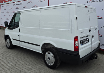 Ford Transit photo 3