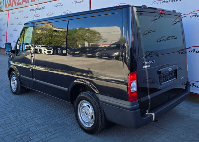Ford Transit photo 3