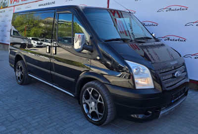 Ford Transit photo 1