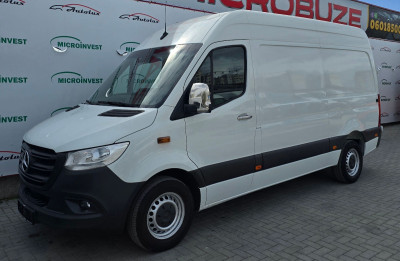 Mercedes Sprinter photo 2
