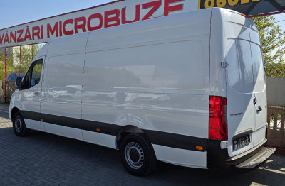 Mercedes Sprinter photo 3