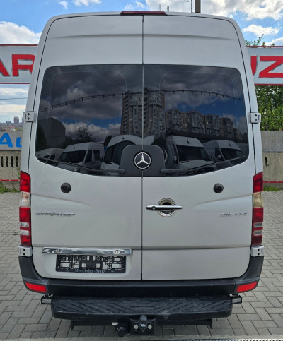 Mercedes Sprinter photo 11