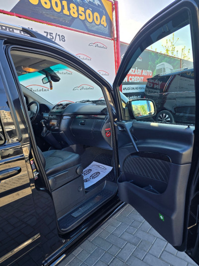 Mercedes Viano photo 8