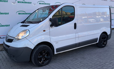 Opel Vivaro photo