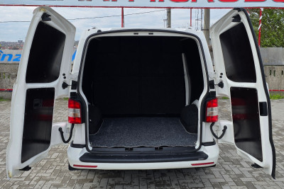 Volkswagen Transporter photo 11