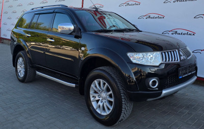Mitsubishi Pajero photo 1