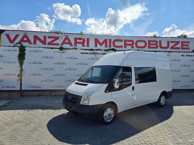 Ford Transit photo