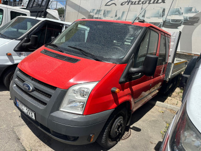 Ford Transit photo