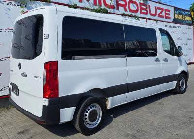 Mercedes Sprinter photo 3