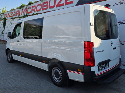 Mercedes Sprinter photo 3