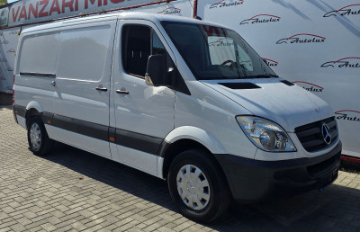 Mercedes Sprinter photo 1
