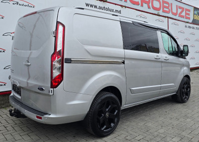 Ford Transit Custum photo 4